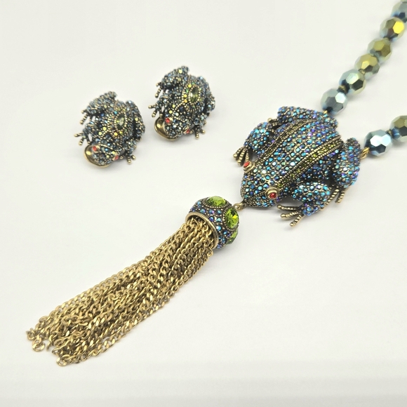 Heidi Daus Frog Necklace + Earrings w/ Black Aurora Borealis Swarovski Crystals - Picture 4 of 12